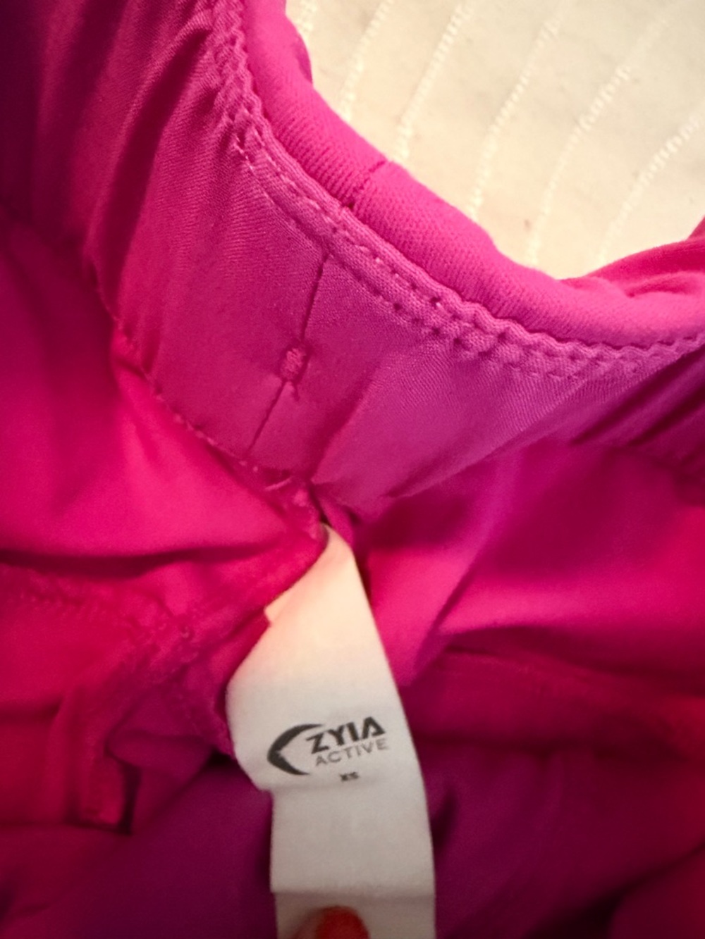 Zyia fuschia club shorts - Picture 2 of 4
